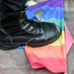 Injak-bendera-LGBT